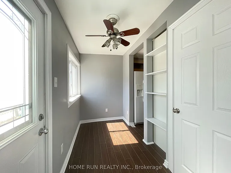 121 Concord St E — Photo 10