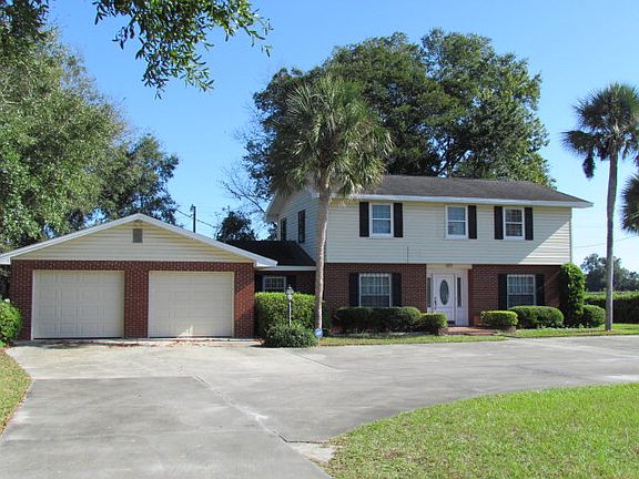 4th image of 1401 N Young Blvd