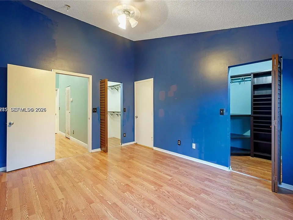 12111 SW 5th Ct