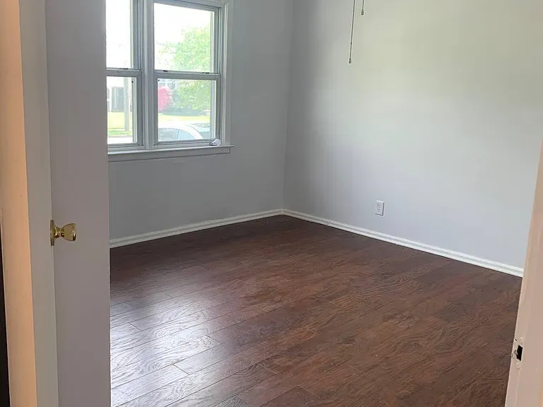 11 Pelham Ave — Photo 5