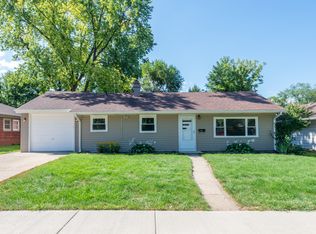 1146 Chippewa Cir, Carpentersville, IL 60110