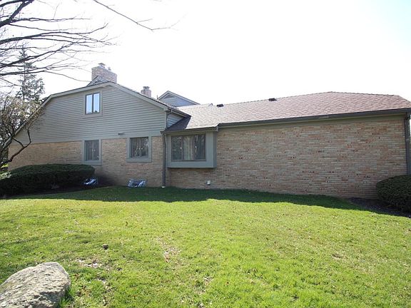 4th image of 1149 Strathaven Ct W