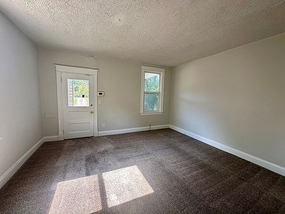5th image of 3242 Queen City Ave