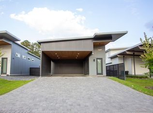 2319 Lake Hall Rd, Tallahassee, FL 32309