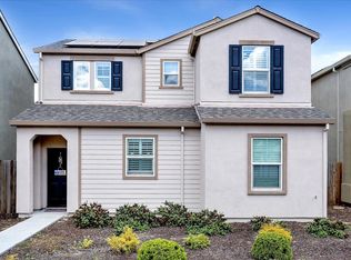 8140 Emmy Willow Ln, Sacramento, CA 95828
