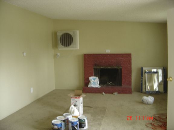living room w/ fireplace