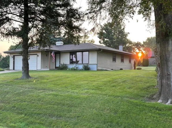 7201 Middle Rd, South Beloit, IL 61080