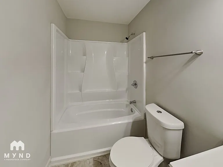 2241 Thornfield Rd — Photo 20