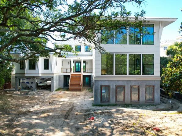 11 Tabby Ln, Isle Of Palms, SC 29451
