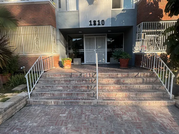 1810 N Bronson Ave, Los Angeles, CA