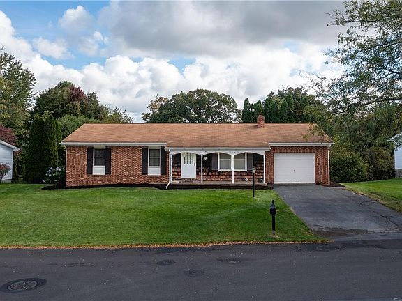 2nd image of 5216 Shawnee Blvd N