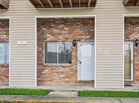 2nd image of 1304 Cartier Dr #C