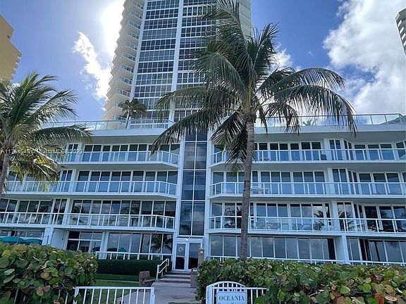 3rd image of 16425 Collins Ave APT 415