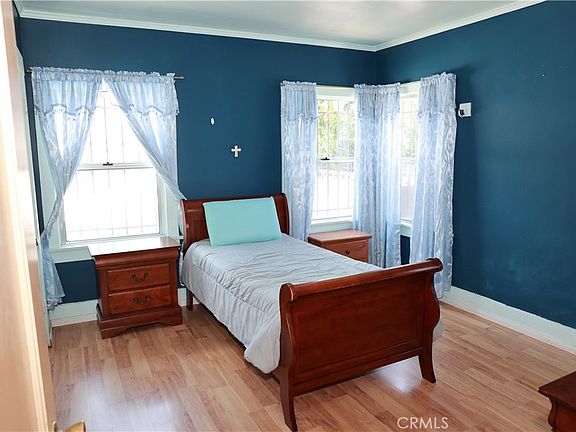 5th image of 4131 S Hobart Blvd