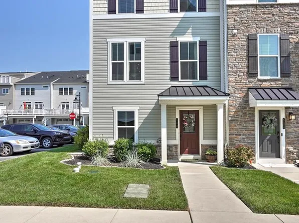 500 Sapphire Dr, Malvern, PA 19355