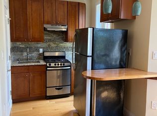 43 Dahill Rd #2F, Brooklyn, NY 11218