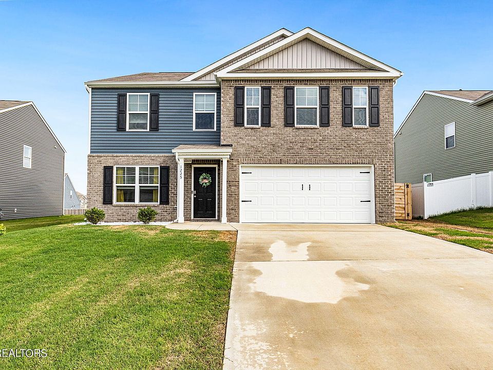 1st image of 1225 Cole Dr