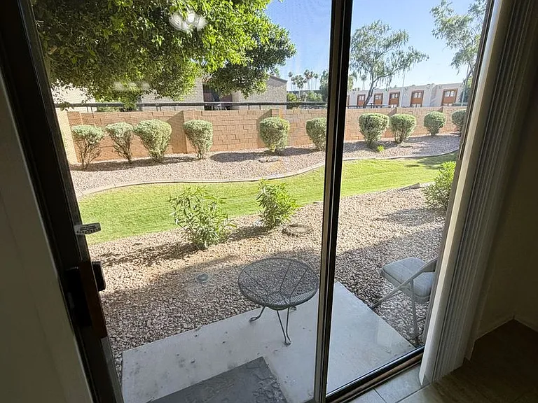 805 S Sycamore St #108 — Photo 6