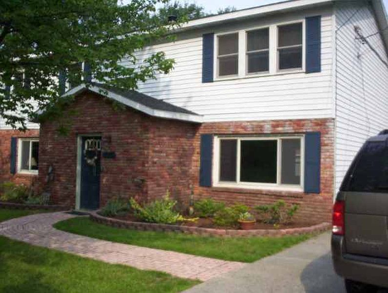 2nd image of 22 DONNELLY Drive