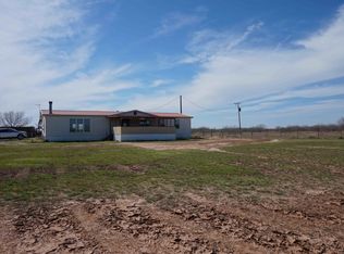 13624 Arkansas Ln, Iowa Park, TX 76367