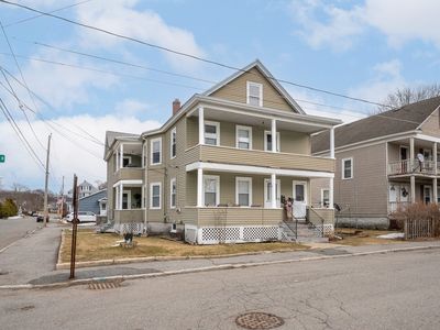 101-103 Dracut St, Lowell, MA, 01854