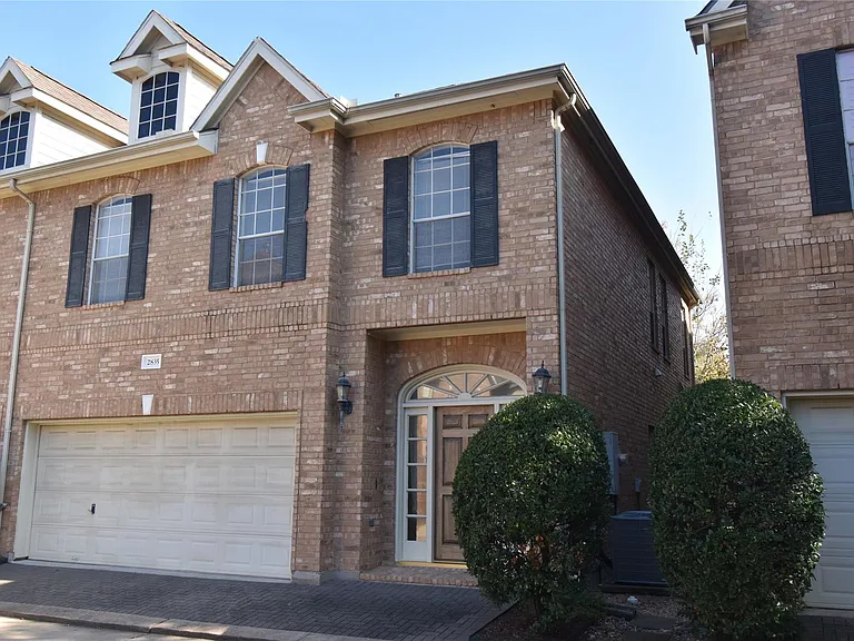 2835 Briarhurst Park — Photo 3