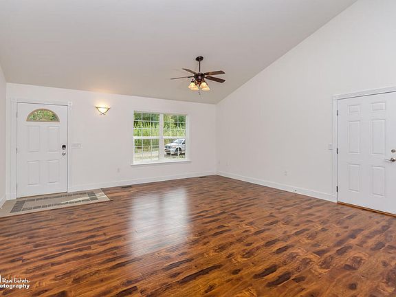 2nd image of 3180 N Marilyn Cir
