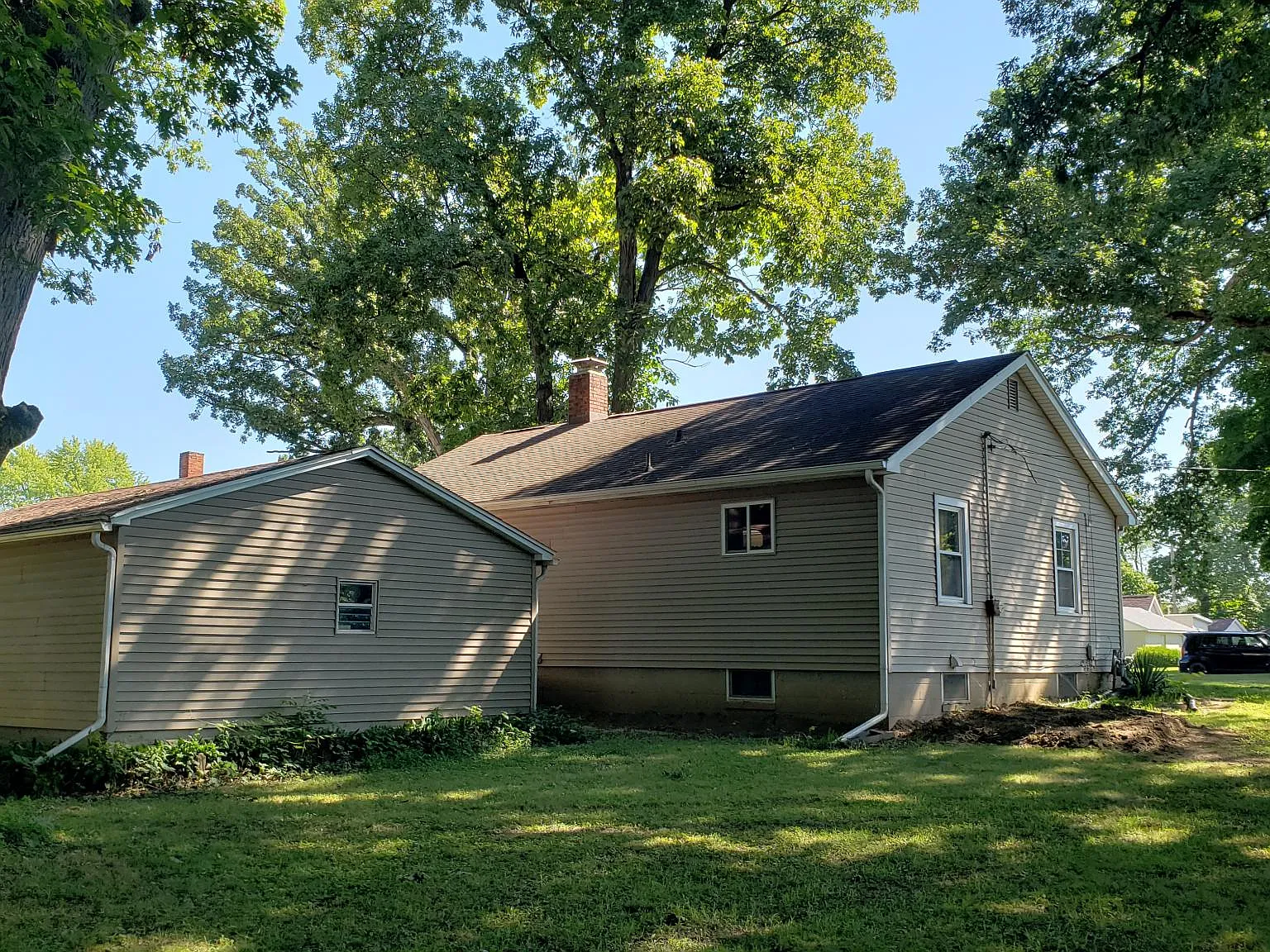 2 bed, 1.5 bath, $1,000 — Photo 2