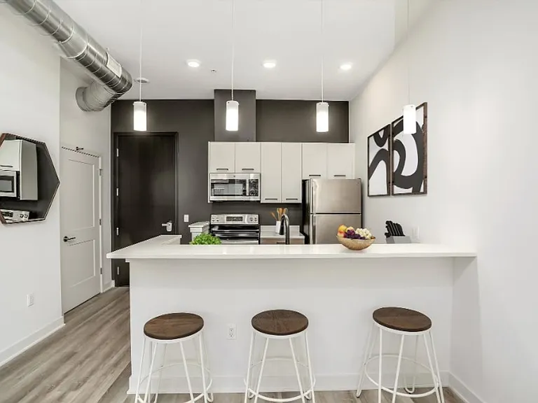 1148 S Washington Ave — Photo 18