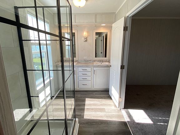 5th image of 955 Tyler Dr