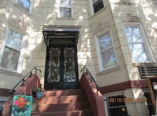 6147 Gates Ave, Ridgewood, NY 11385