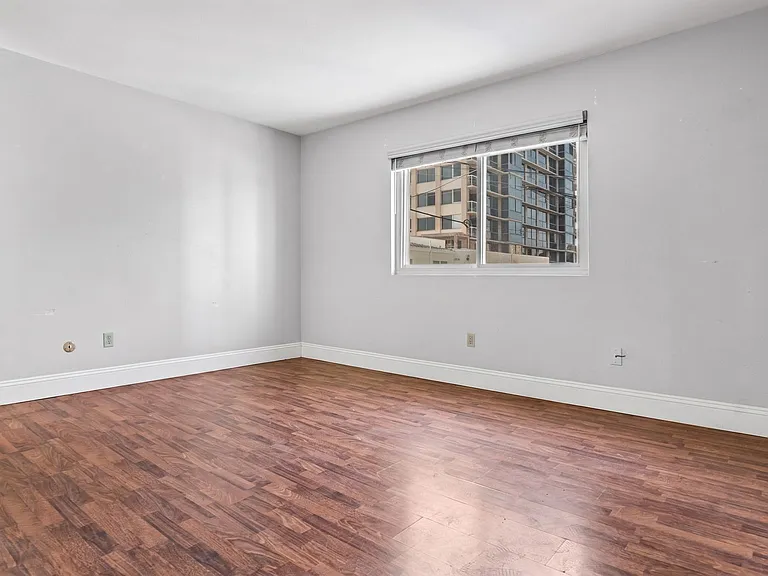 140 Walnut Ave #2F — Photo 6