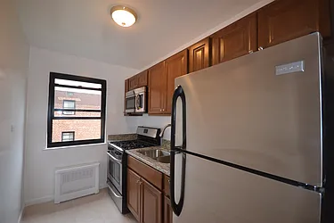 Rented by Silverstein Collection LLC 