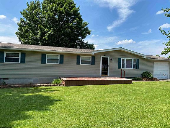 4th image of 38 McKnight Dr