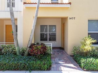 1437 NW 50th Dr, Boca Raton, FL 33431