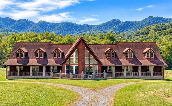 2nd image of 756 Rockhouse Rd