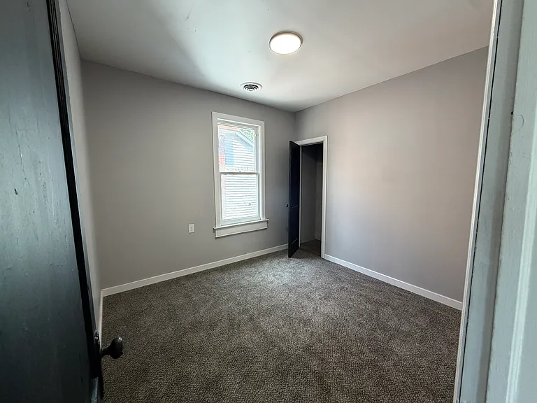 18 1/2 Kline St #2 — Photo 13