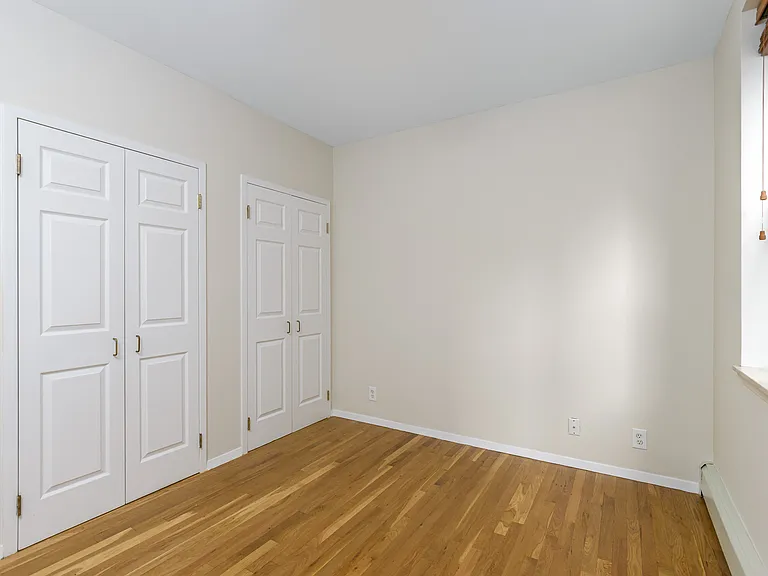 542 Henry St #1A — Photo 5