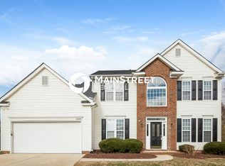 10209 Fairbourne Ct, Charlotte, NC 28269