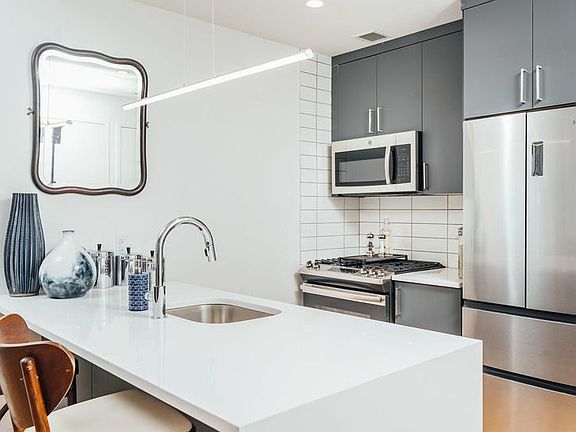 5th image of 1247 Atlantic Ave APT 701