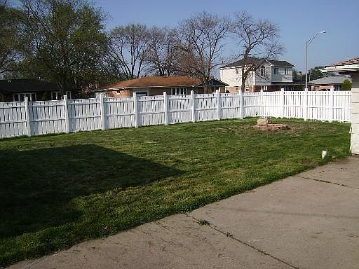5th image of 8233 Nashville Ave
