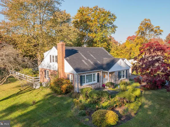 1006 Richmond Rd, Broomall, PA 19008