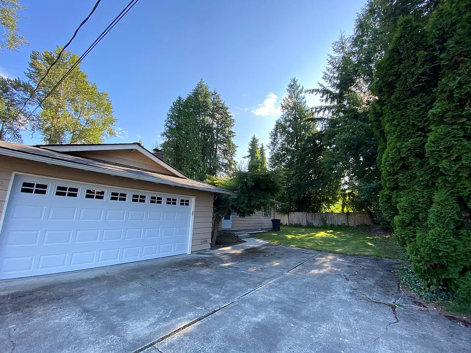 13241 NE 100th St