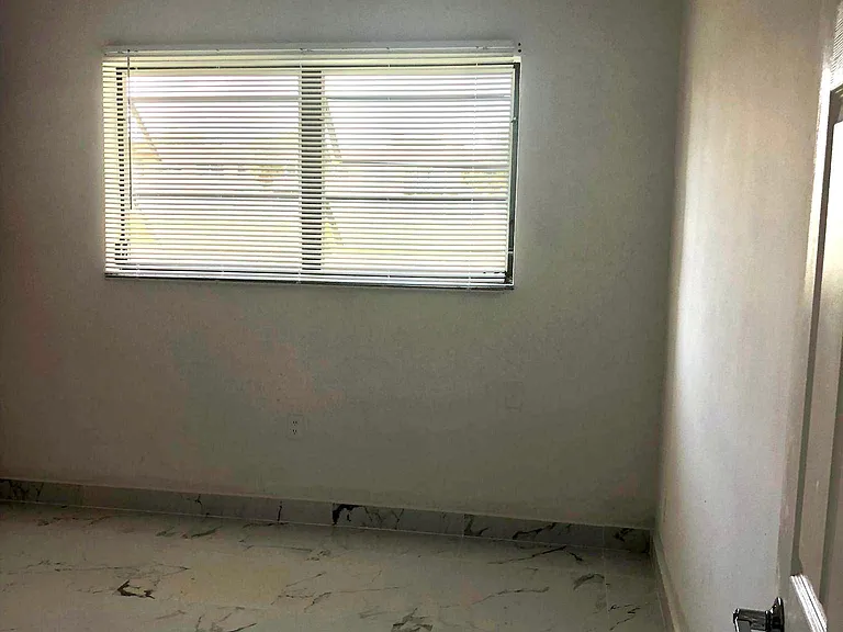 2880 NE 203rd St #B12 — Photo 13