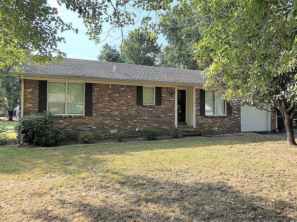 1st image of 1807 Westwood Dr