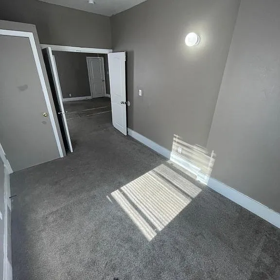 1425 S 10th St — Photo 5