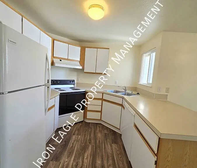 8139 W Cory Ct #201 — Photo 3