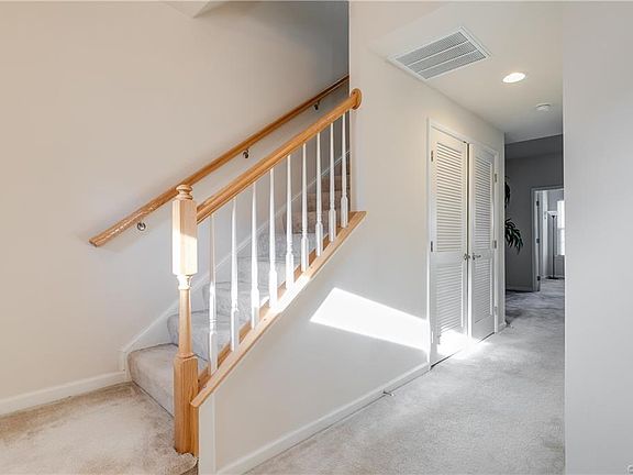 3rd image of 8313 Creekside Meadow Way