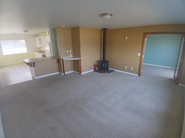 563 W 3rd St #4 — Photo 7