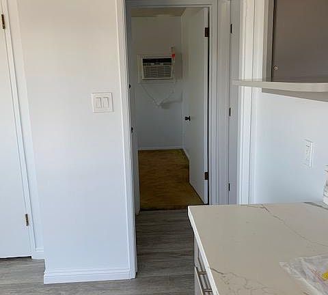 4th image of 10325 Greta Ave